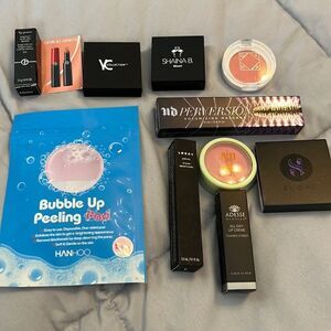 NEW 10-Pieced Variety Make-Up and Face Set